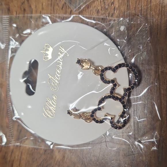 NWT 3 Pair of Mickey Disney Inspired Earrings - Picture 3 of 4